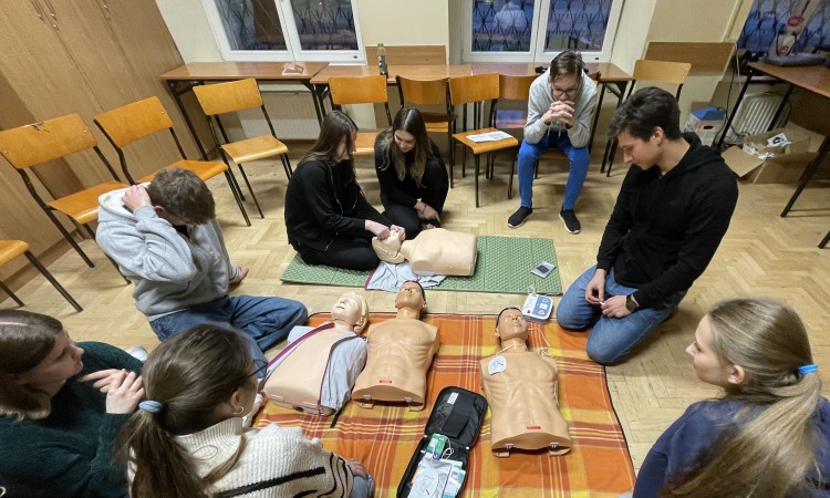 Życie to nie bajka - czasem trzeba bandaż, nie lajka