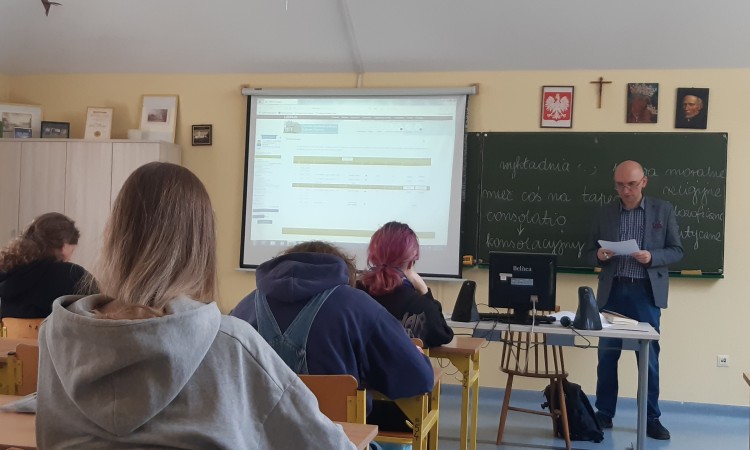 Poeci Nowej Fali w interpretacji prof. Mateusza Antoniuka